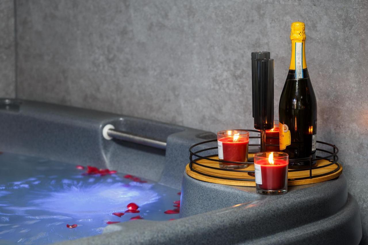 Riverside Studio With Jacuzzi! شيفيلد المظهر الخارجي الصورة