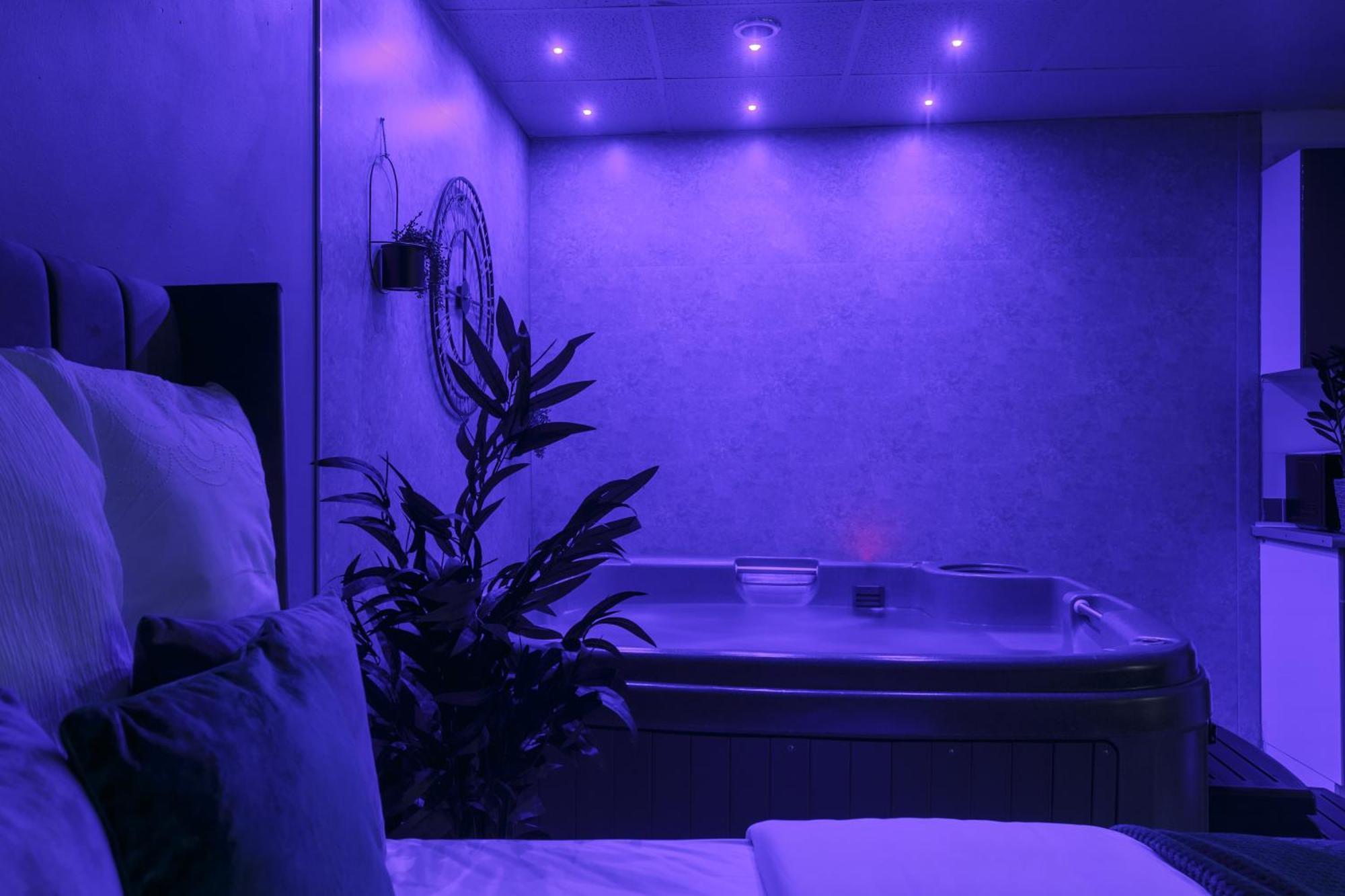 Riverside Studio With Jacuzzi! شيفيلد المظهر الخارجي الصورة